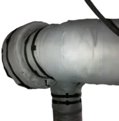 Участок выхлопной системы двигателя корабля с термочехлами Safeisol